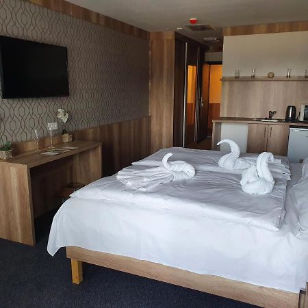Minihotel Pápa Екстериор снимка