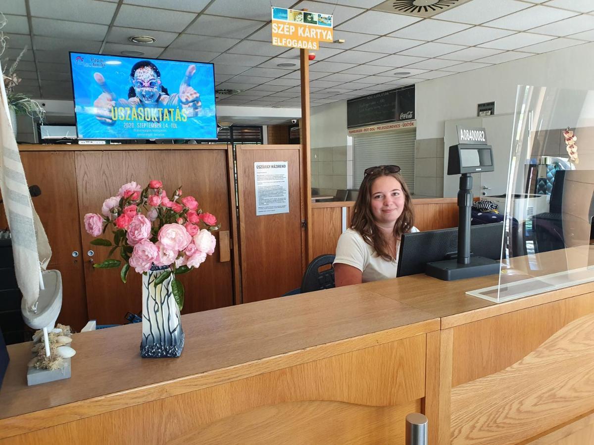 Minihotel Pápa Екстериор снимка