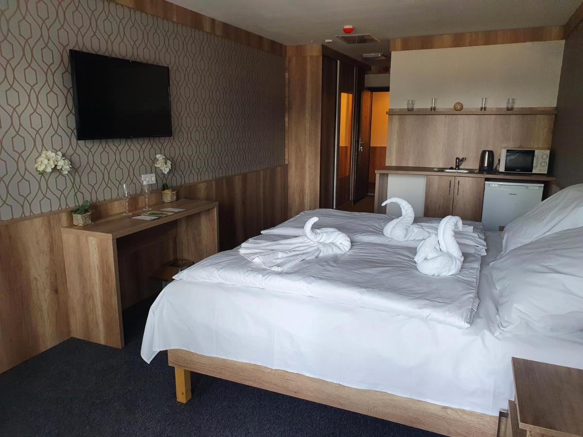 Minihotel Pápa Екстериор снимка
