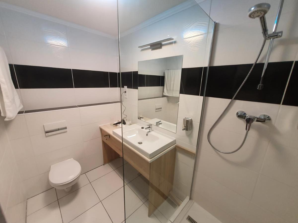 Minihotel Pápa Екстериор снимка